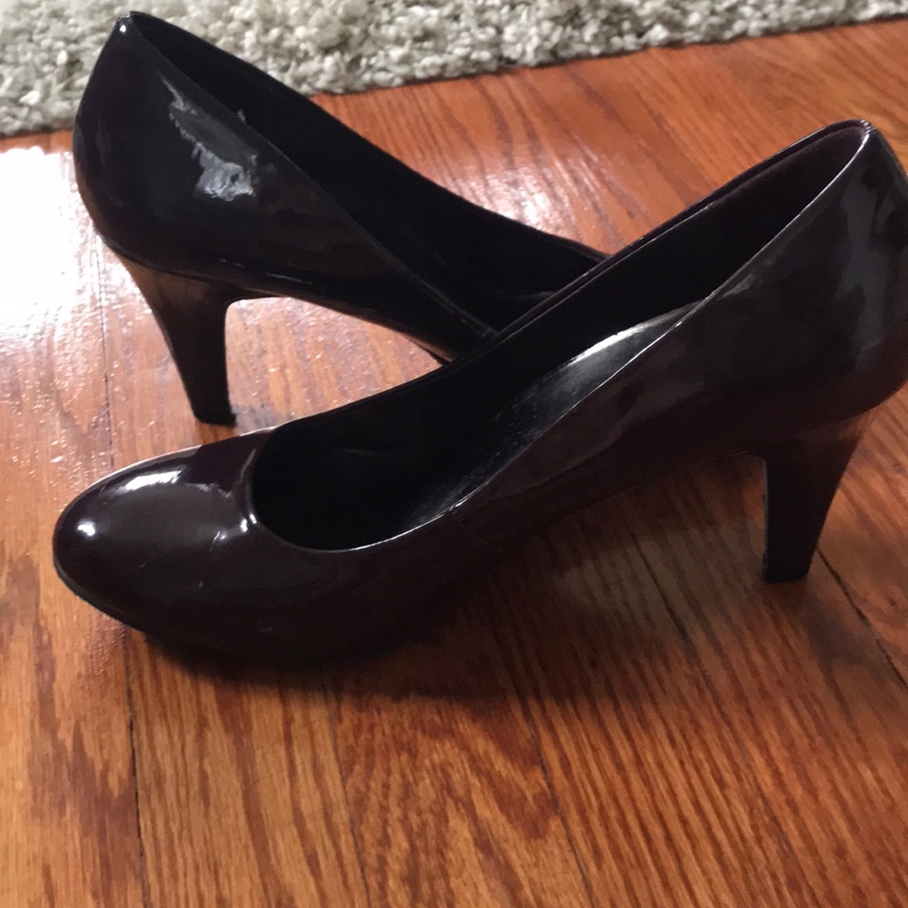 Merona maroon patent leather heels